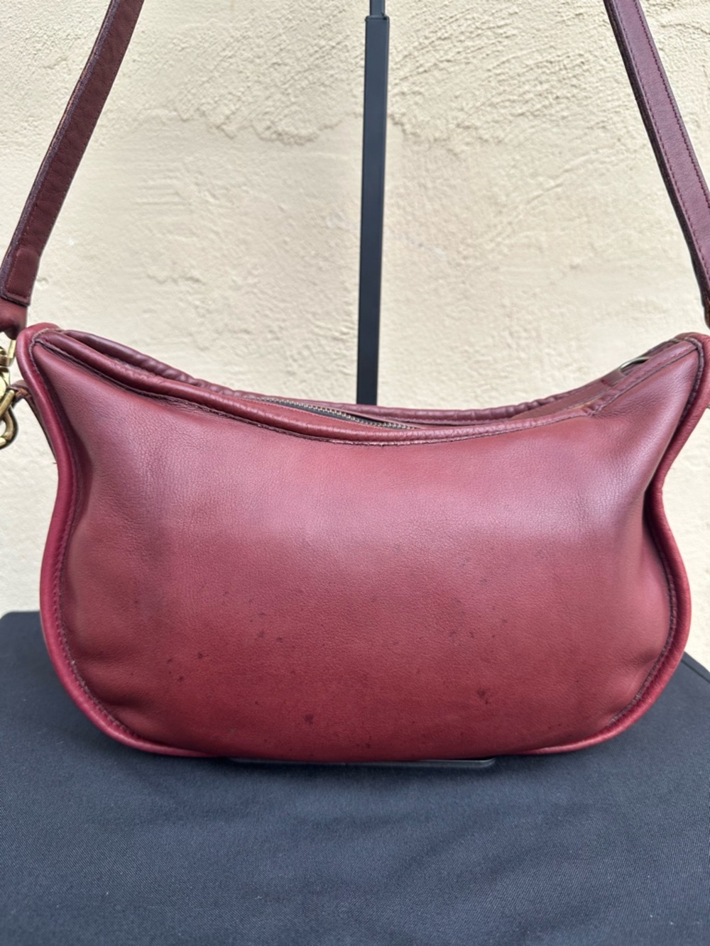 🍷Vintage Coach Swinger Bag in Wine 4040🍷 - Picture 3 of 8